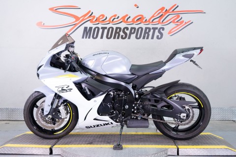 2022 Suzuki GSX-R600 in Sacramento, California - Photo 4