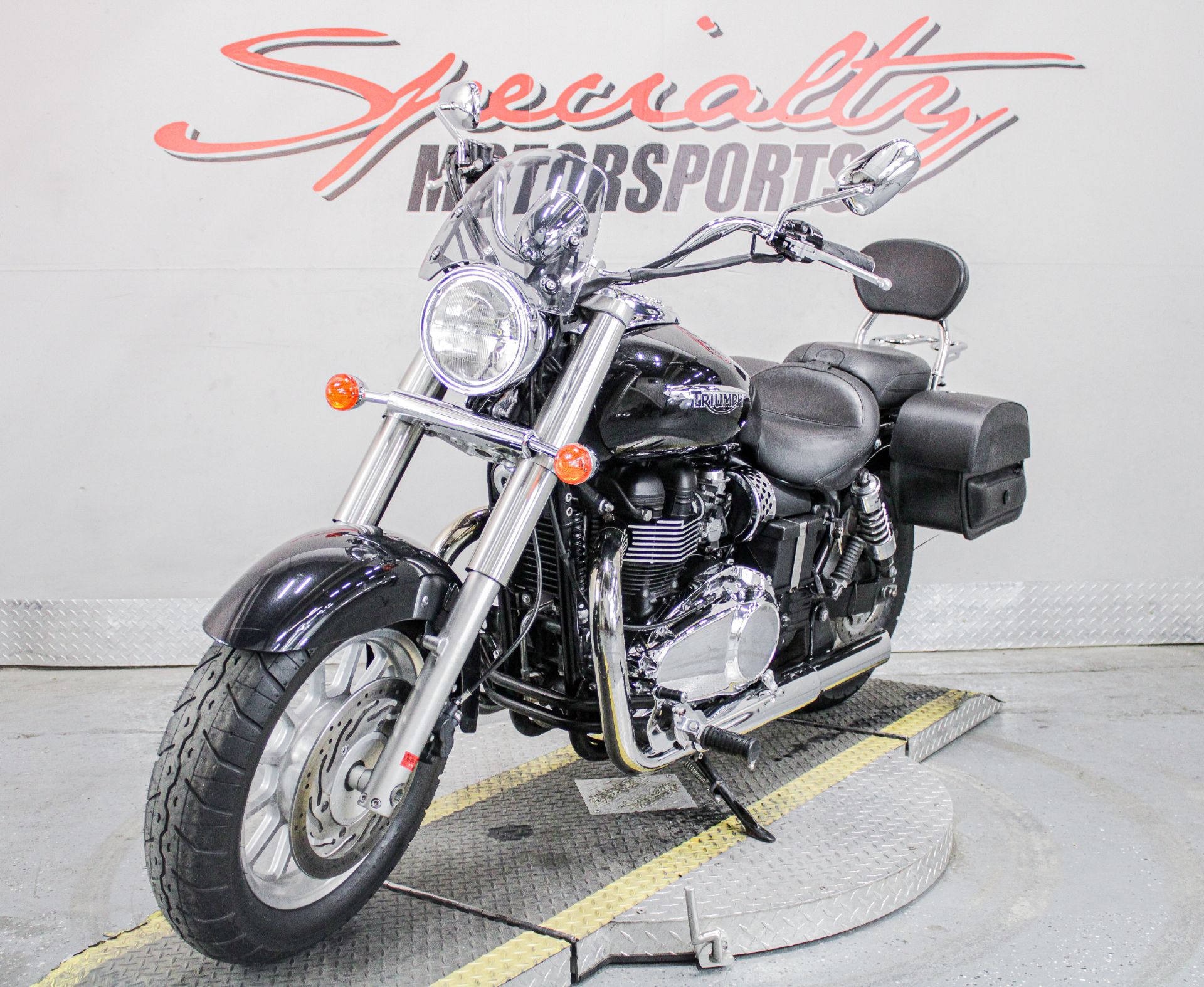 2013 Triumph America in Sacramento, California - Photo 10