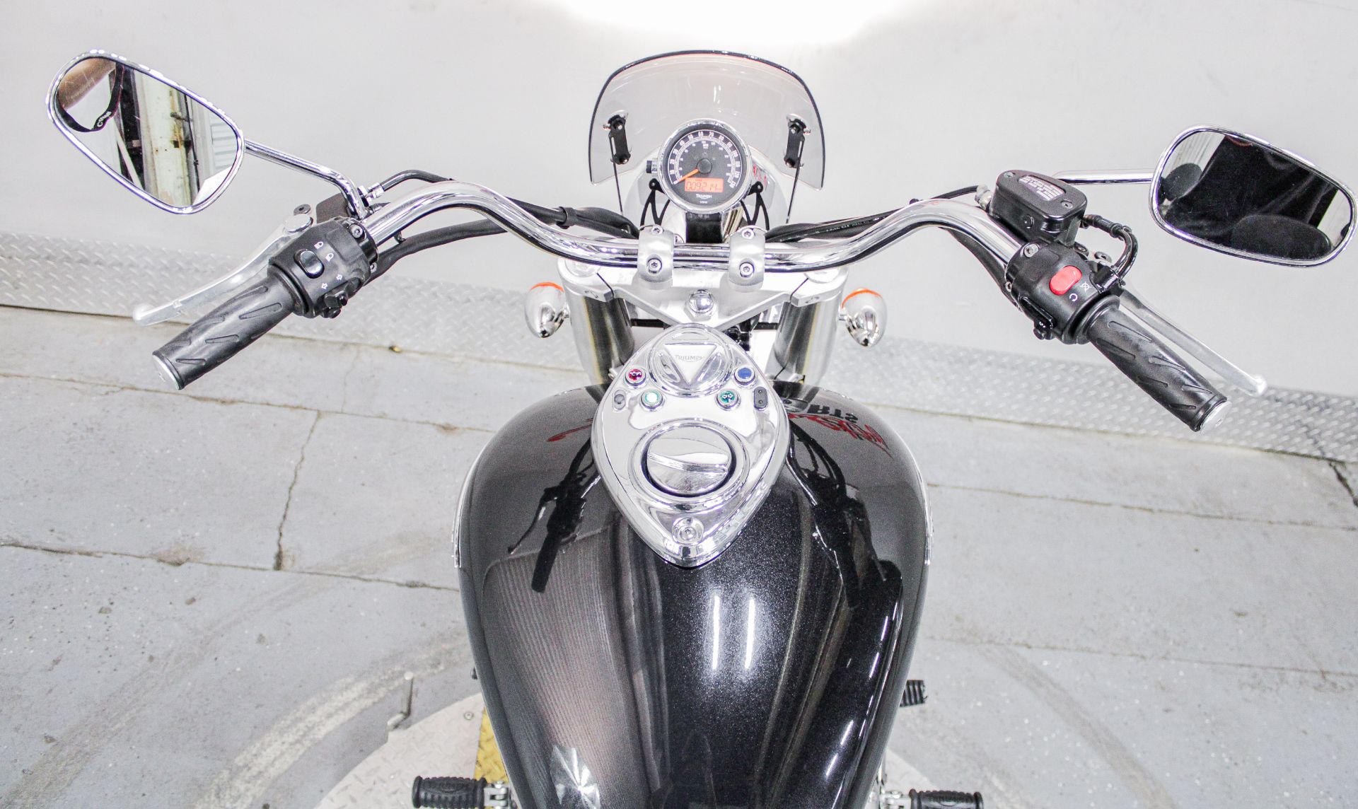 2013 Triumph America in Sacramento, California - Photo 16