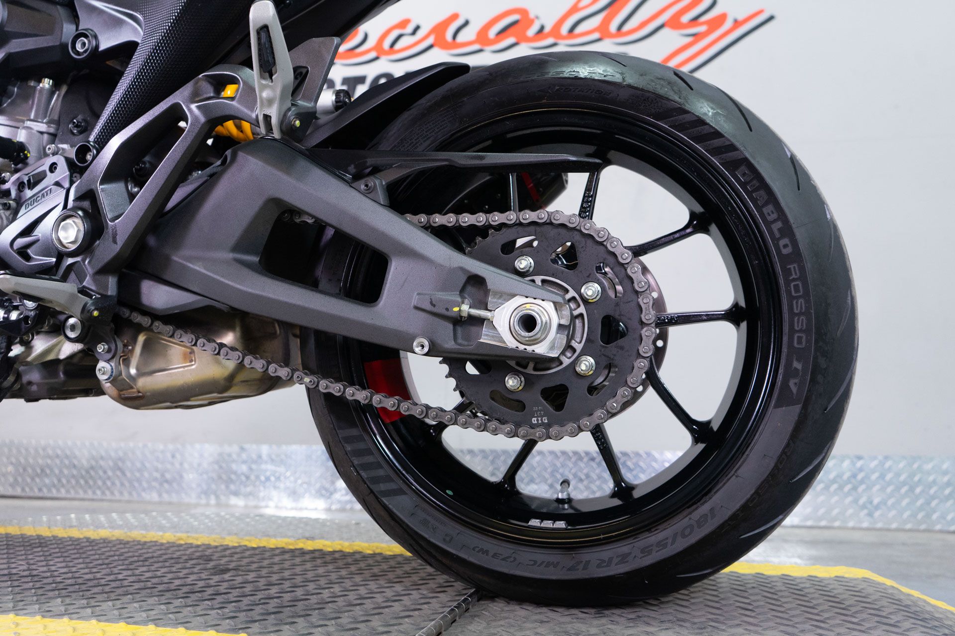 2023 Ducati Monster SP in Sacramento, California - Photo 11