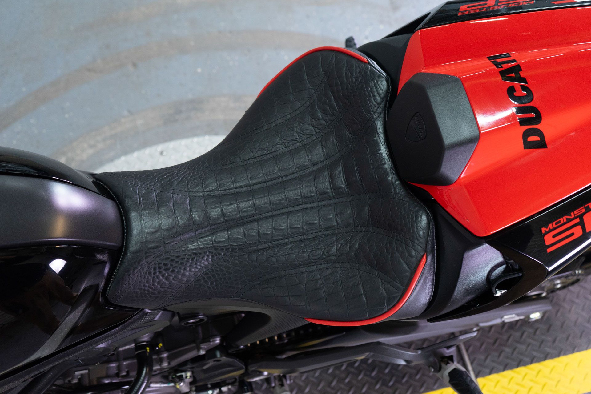 2023 Ducati Monster SP in Sacramento, California - Photo 18