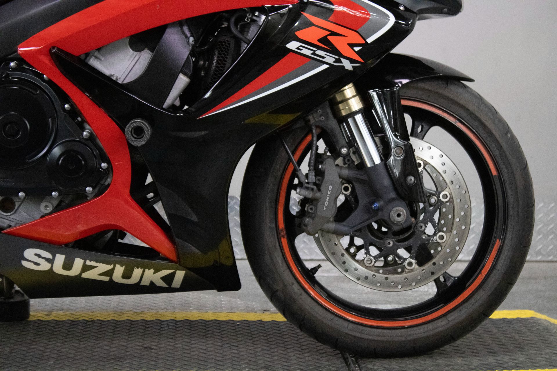 2006 Suzuki GSX-R600™ in Sacramento, California - Photo 3