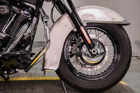 2018 Harley-Davidson Heritage Classic in Sacramento, California - Photo 3