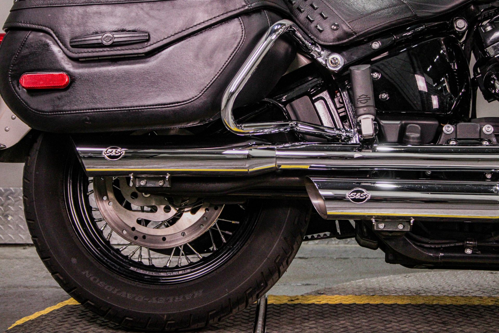 2018 Harley-Davidson Heritage Classic in Sacramento, California - Photo 4