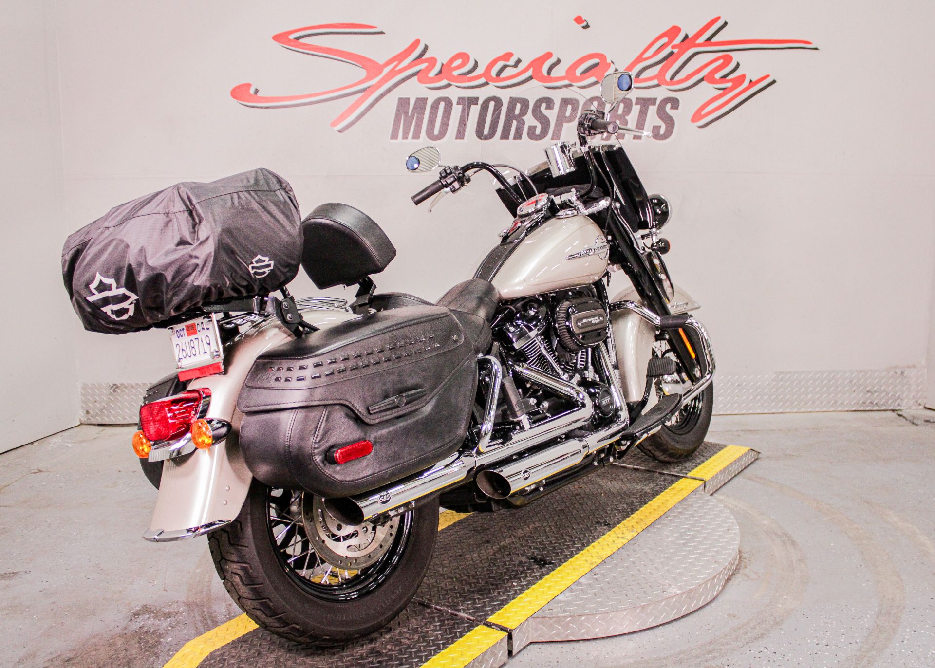 2018 Harley-Davidson Heritage Classic in Sacramento, California - Photo 5