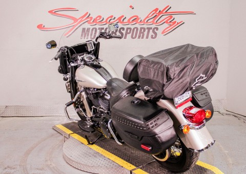 2018 Harley-Davidson Heritage Classic in Sacramento, California - Photo 7