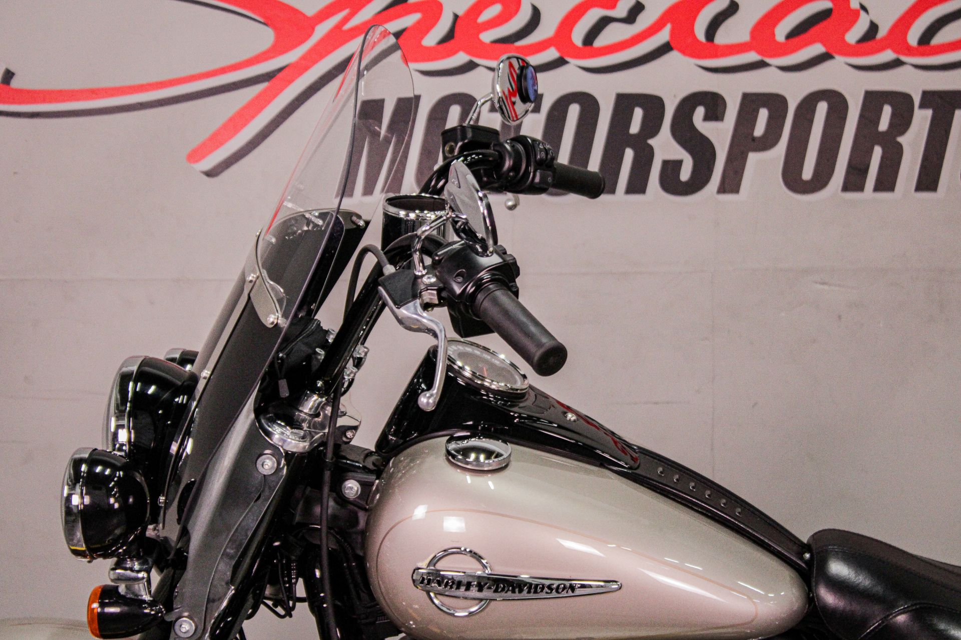 2018 Harley-Davidson Heritage Classic in Sacramento, California - Photo 9