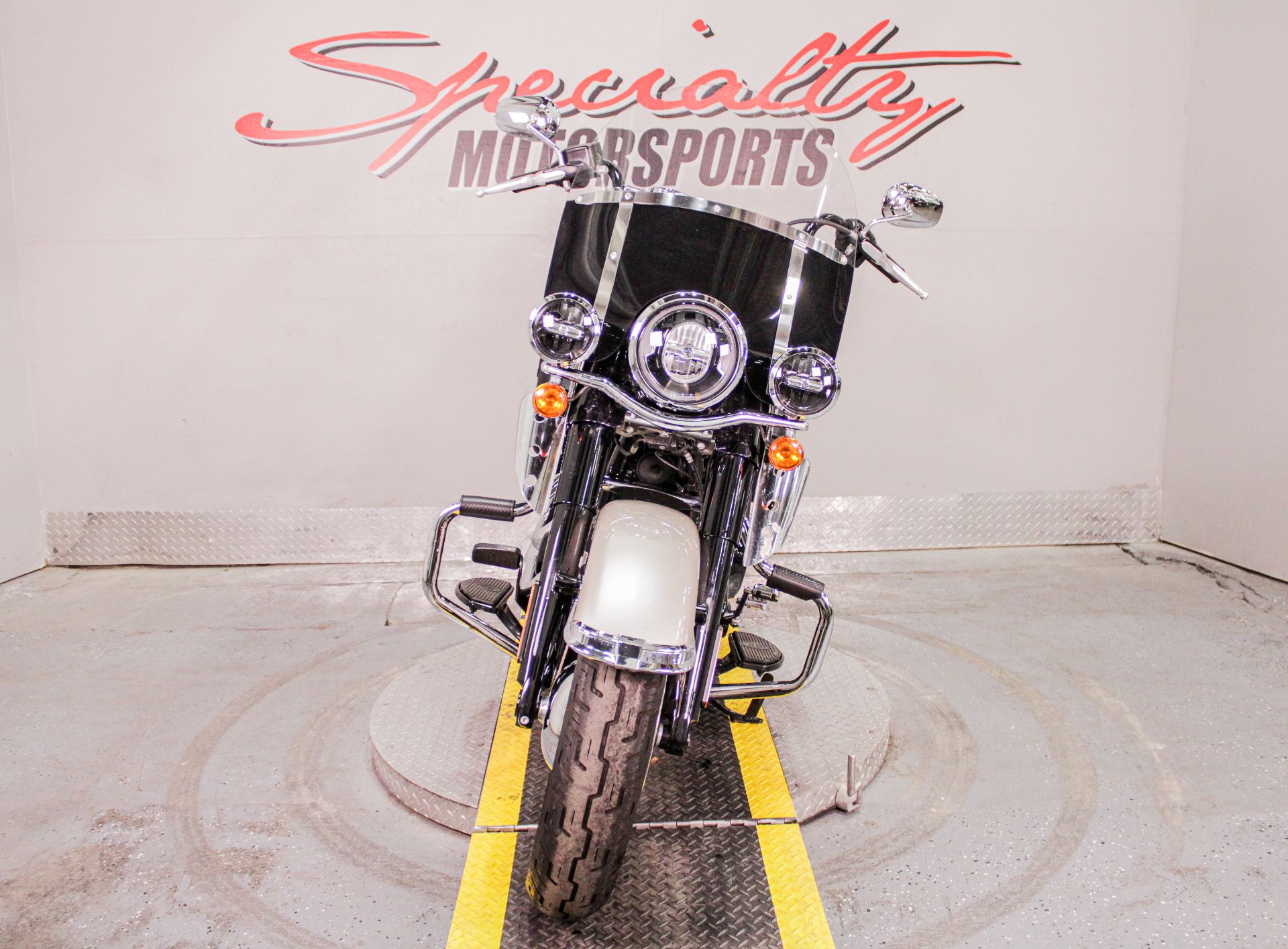 2018 Harley-Davidson Heritage Classic in Sacramento, California - Photo 12