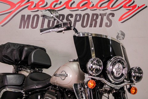 2018 Harley-Davidson Heritage Classic in Sacramento, California - Photo 14