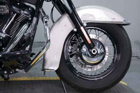 2018 Harley-Davidson Heritage Classic in Sacramento, California - Photo 3