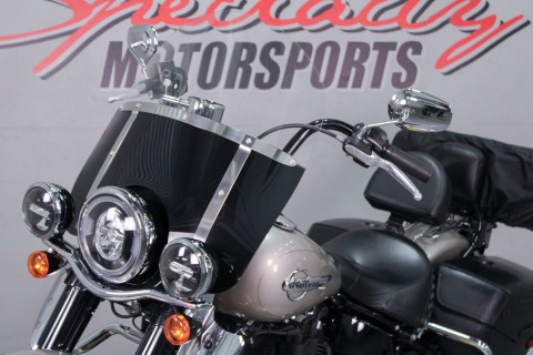 2018 Harley-Davidson Heritage Classic in Sacramento, California - Photo 11