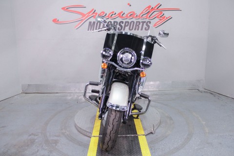 2018 Harley-Davidson Heritage Classic in Sacramento, California - Photo 12