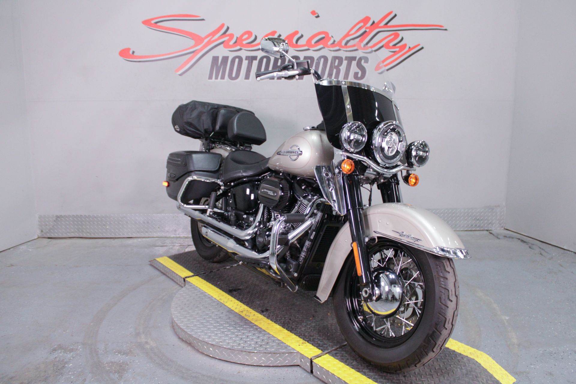 2018 Harley-Davidson Heritage Classic in Sacramento, California - Photo 13