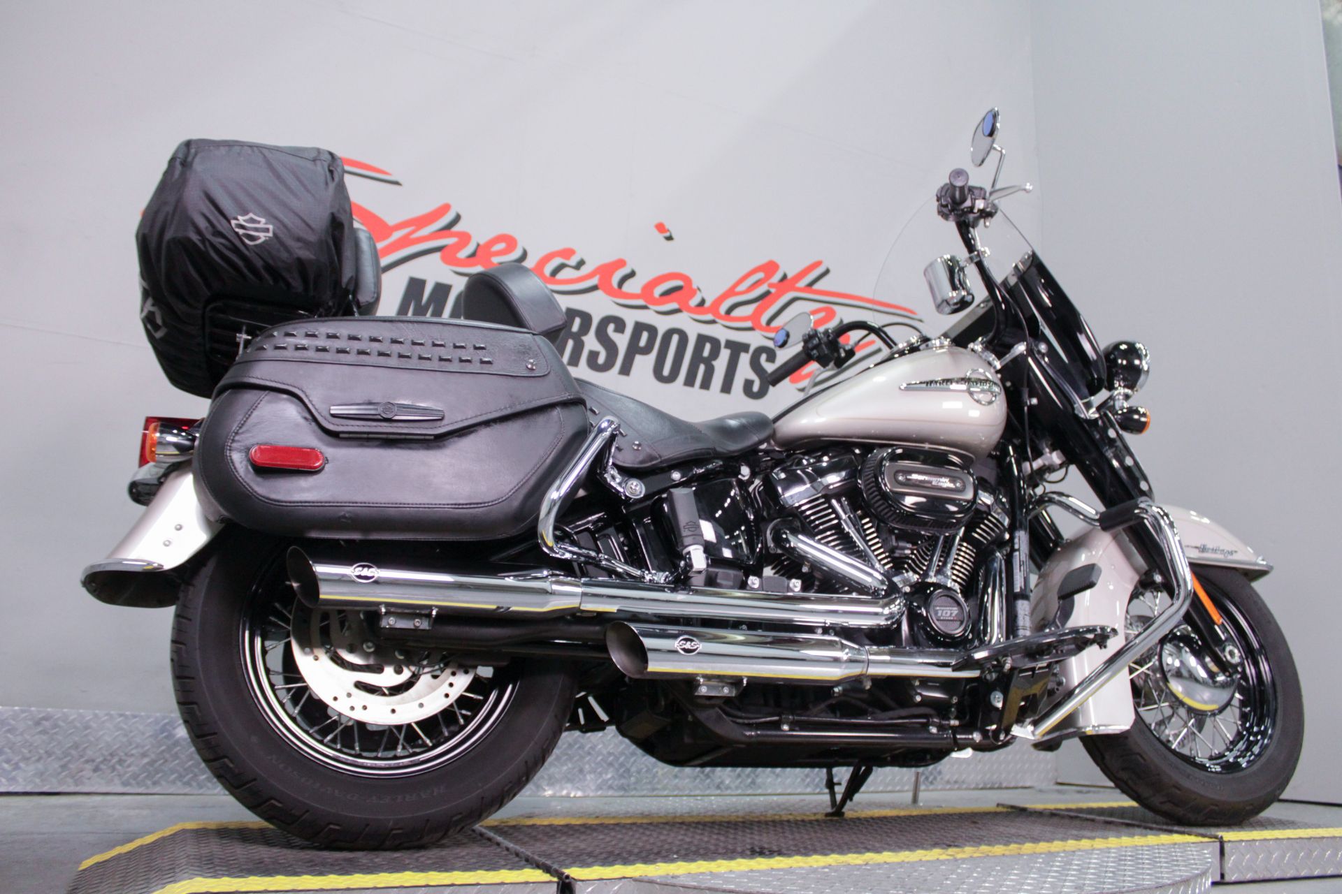 2018 Harley-Davidson Heritage Classic in Sacramento, California - Photo 15