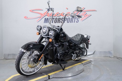 2018 Harley-Davidson Heritage Classic in Sacramento, California - Photo 3