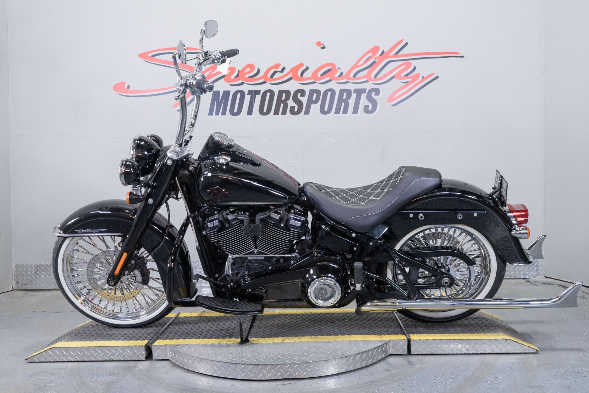 2018 Harley-Davidson Heritage Classic in Sacramento, California - Photo 4