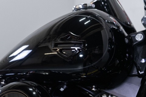 2018 Harley-Davidson Heritage Classic in Sacramento, California - Photo 14