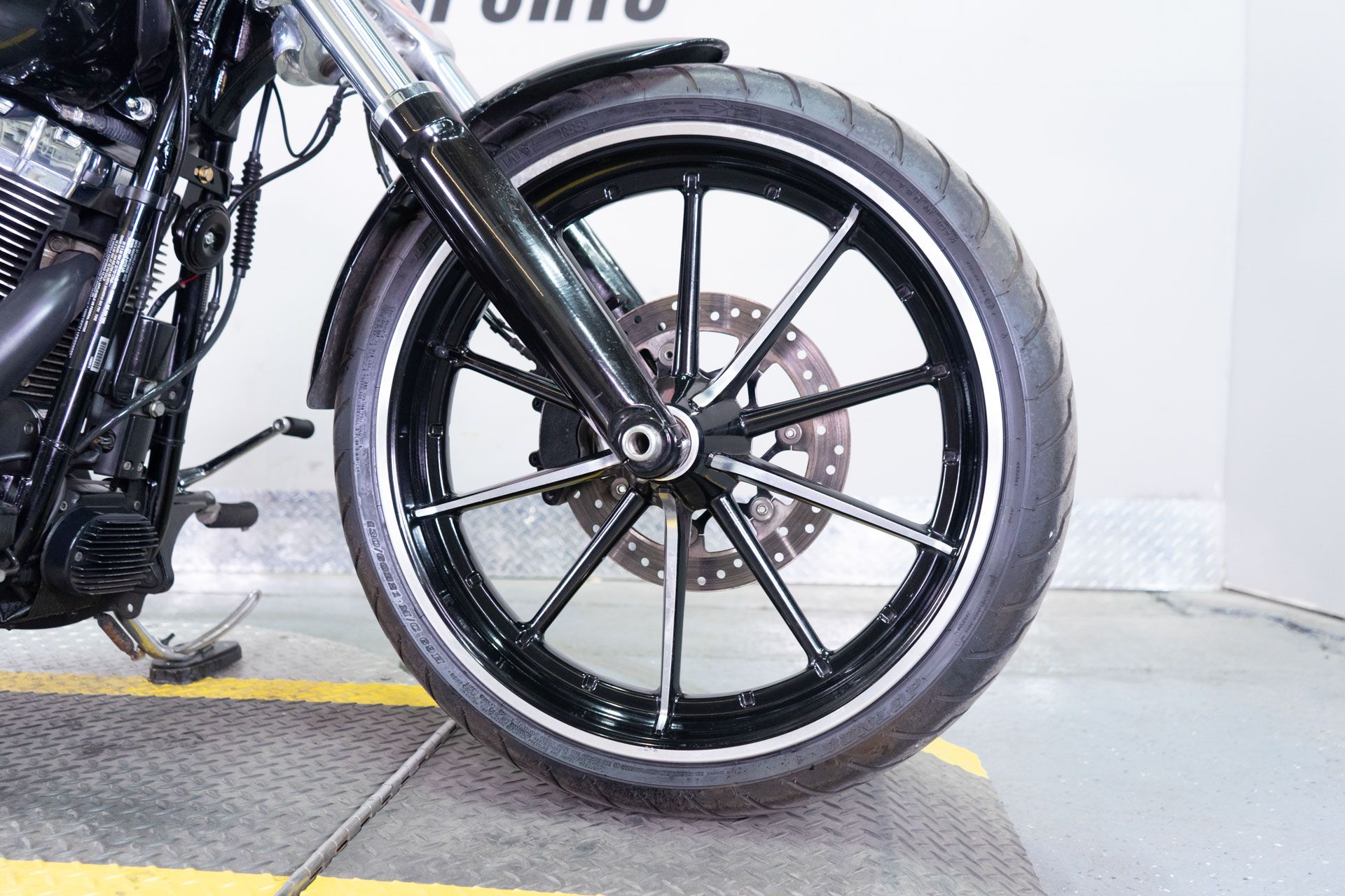 2015 Harley-Davidson Breakout® in Sacramento, California - Photo 7