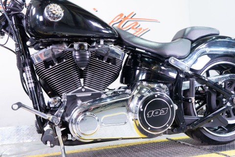 2015 Harley-Davidson Breakout® in Sacramento, California - Photo 13