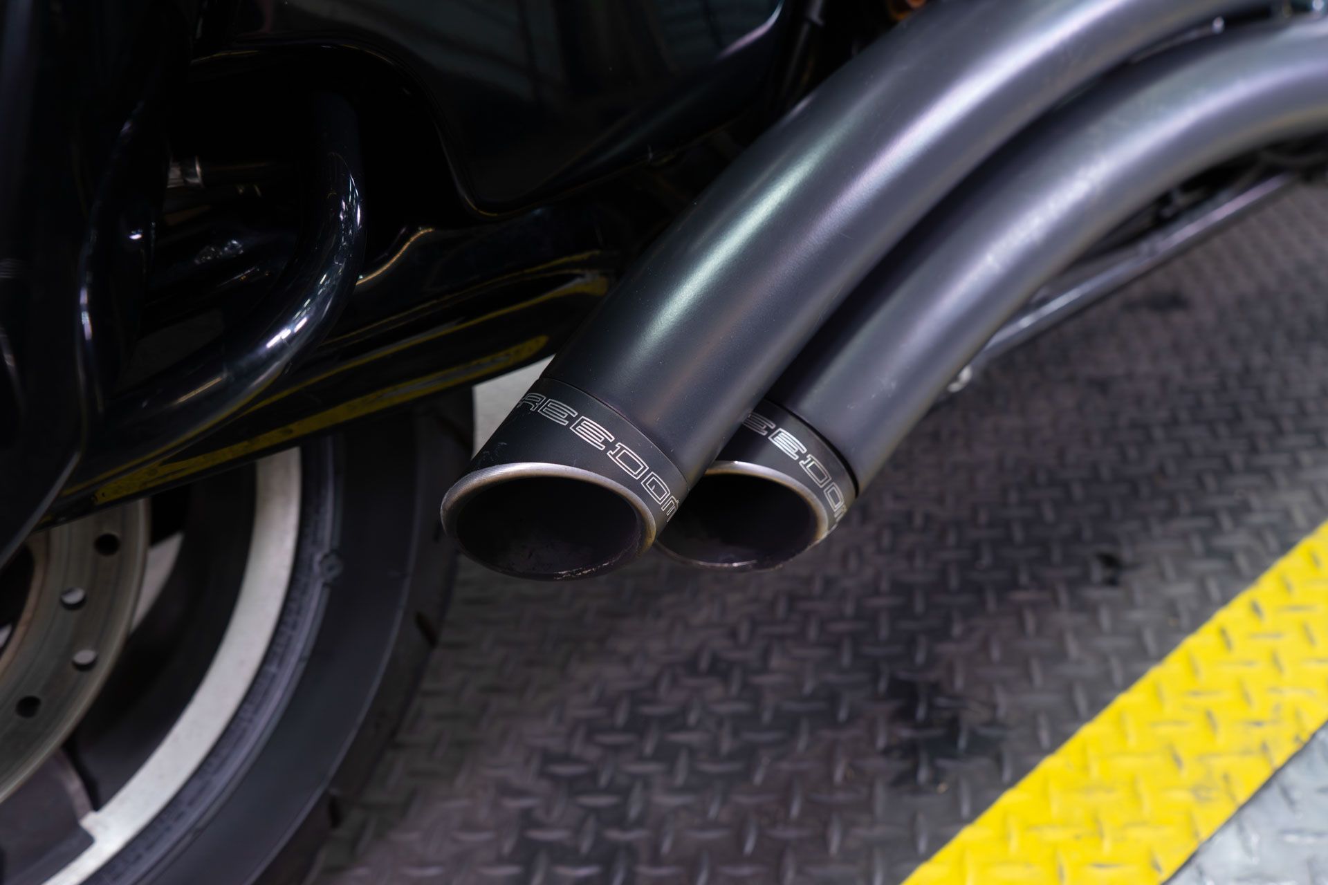 2017 Harley-Davidson Street Glide® Special in Sacramento, California - Photo 10