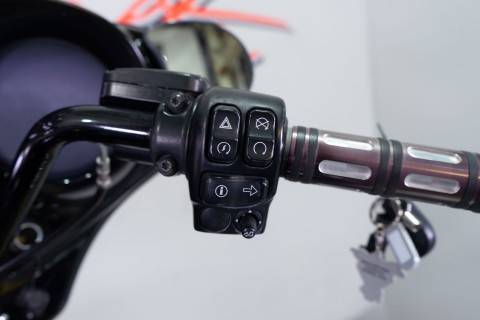 2017 Harley-Davidson Street Glide® Special in Sacramento, California - Photo 15