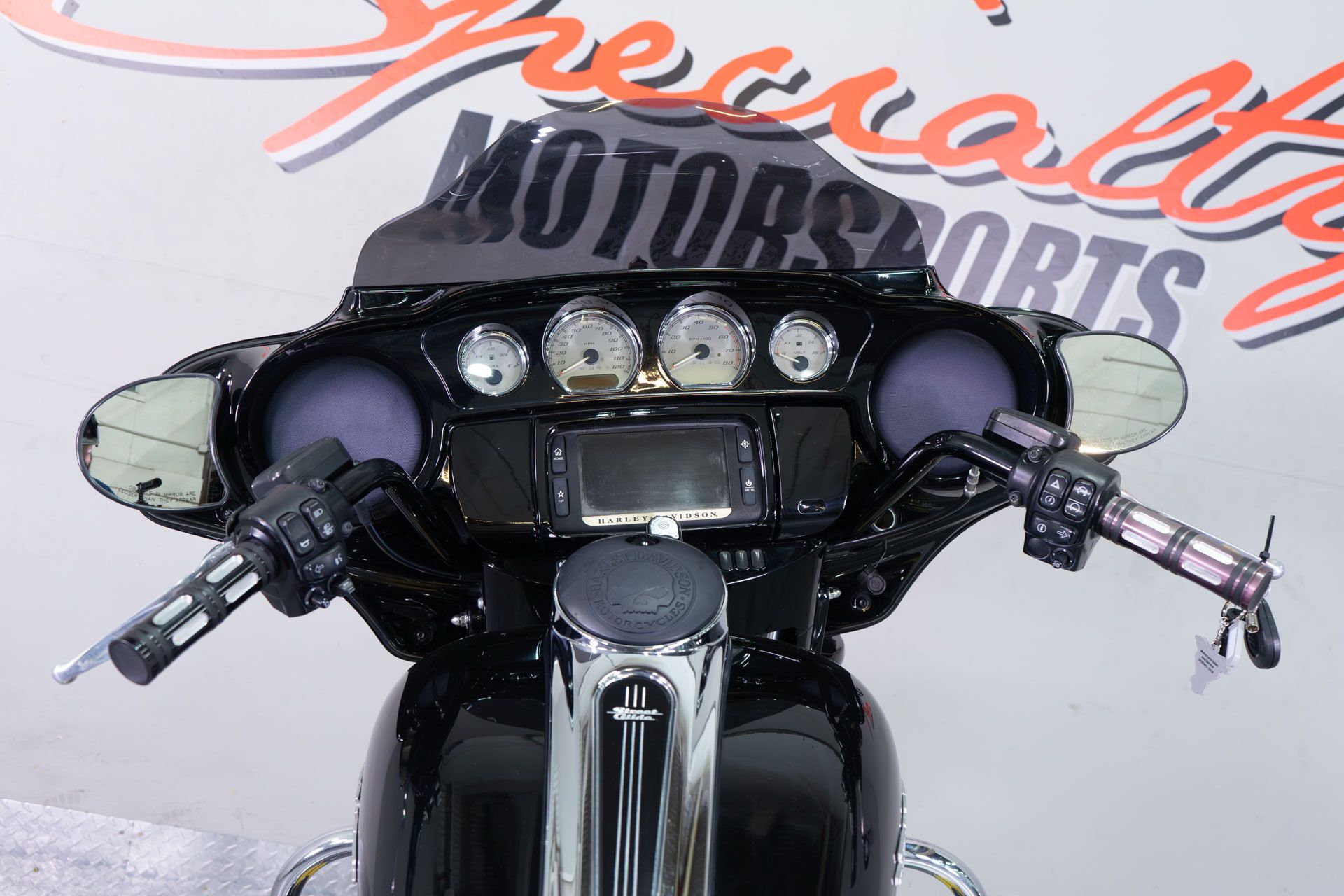 2017 Harley-Davidson Street Glide® Special in Sacramento, California - Photo 16