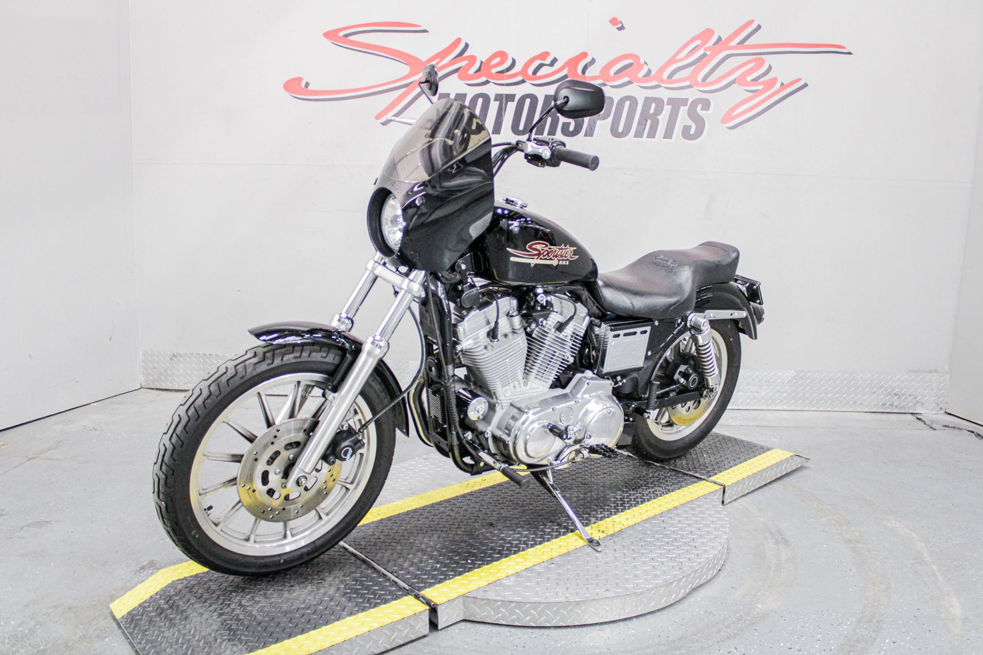 Front Left Side View - Photo 10