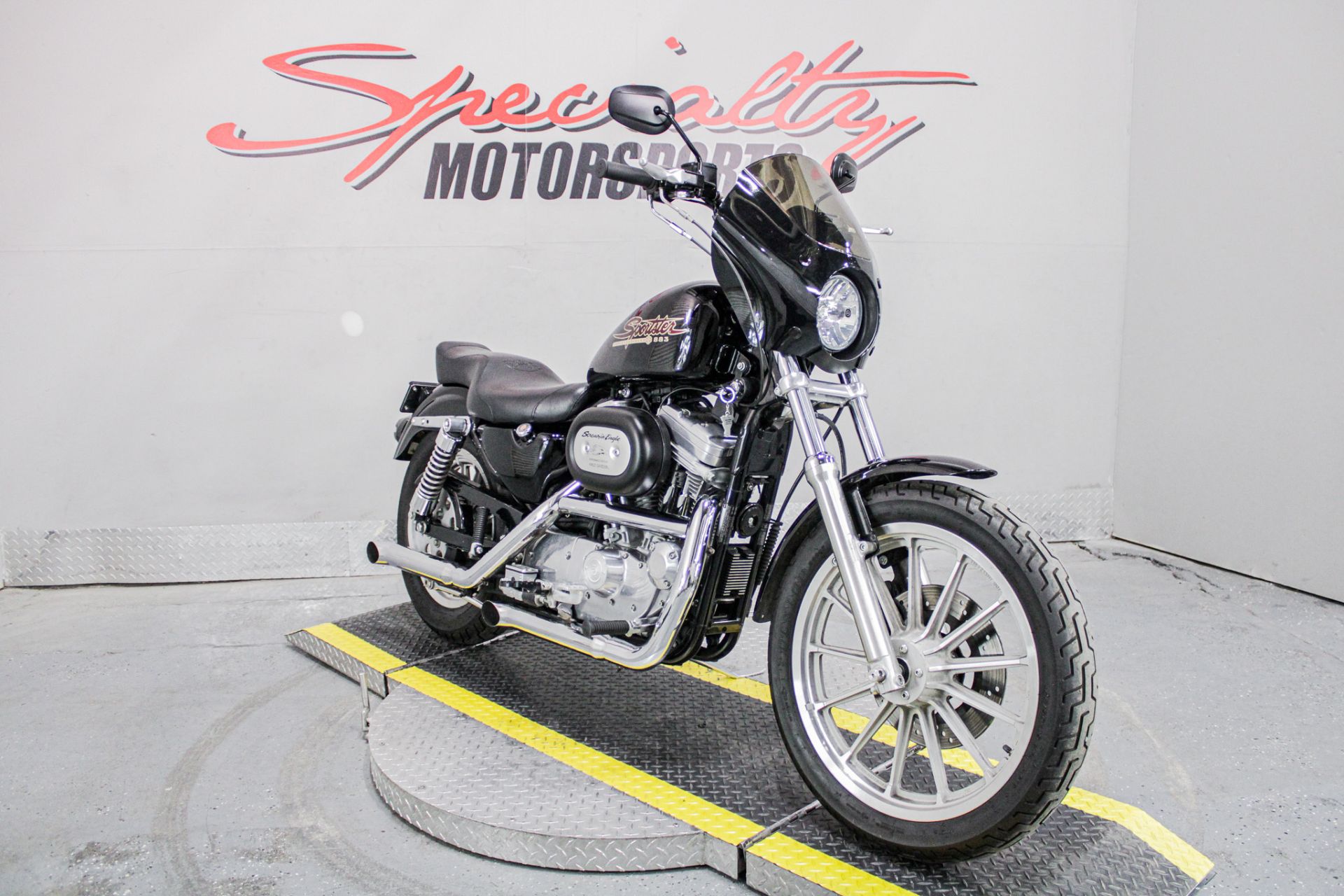 Front Right Side View - Photo 13