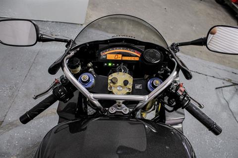 2005 Honda RC51™ in Sacramento, California - Photo 17