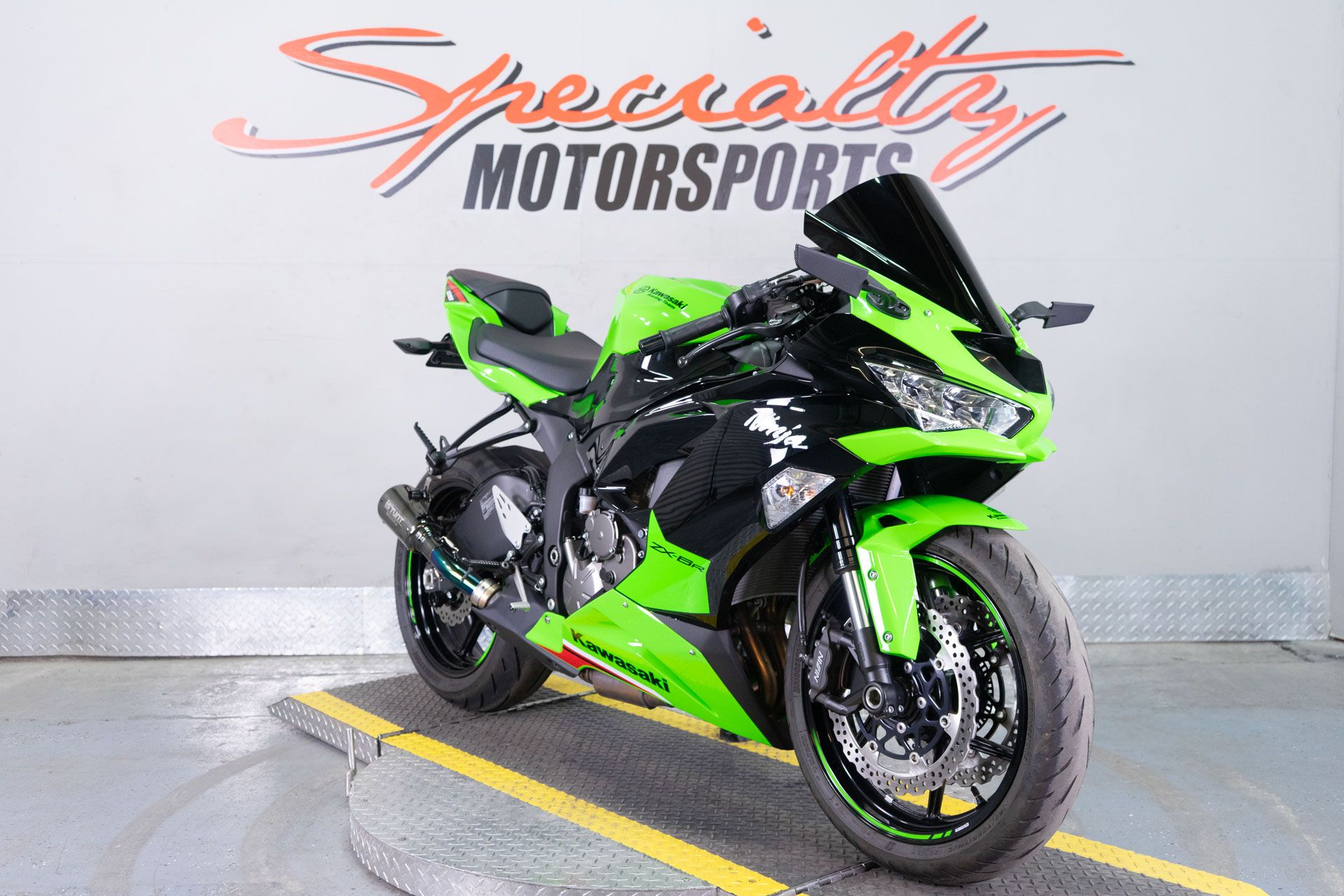 2023 Kawasaki Ninja ZX-6R ABS KRT Edition in Sacramento, California - Photo 2