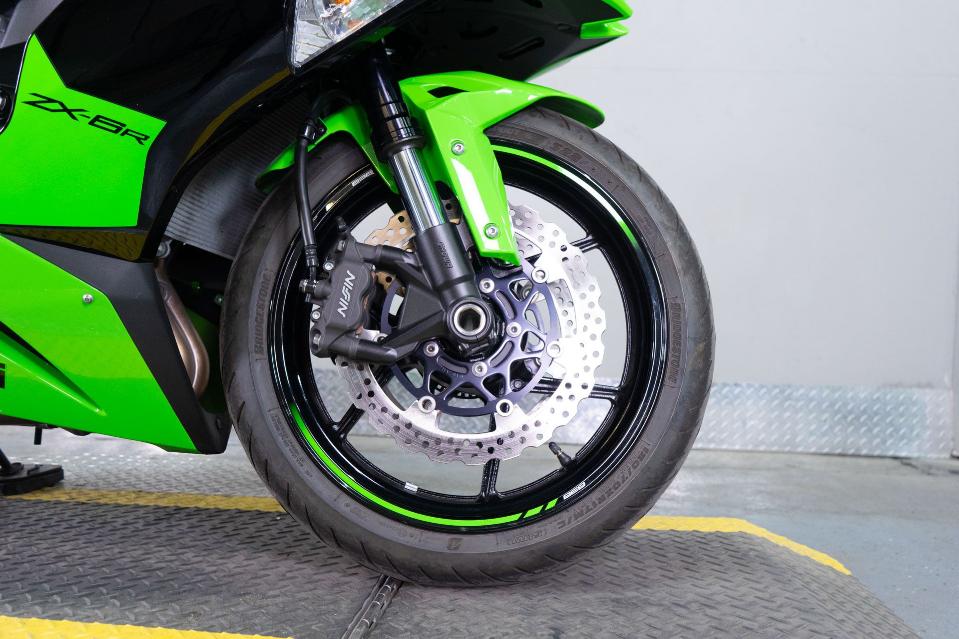 2023 Kawasaki Ninja ZX-6R ABS KRT Edition in Sacramento, California - Photo 7