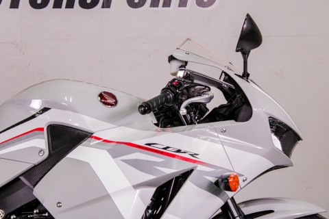 2025 Honda CBR600RR ABS in Sacramento, California - Photo 2