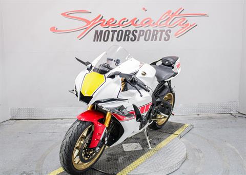 YAM000724 - 2022 - Yamaha Motor Corp., USA - YZF-R1 World GP 60th Anniversary Edition Front Left Side View - Photo 10
