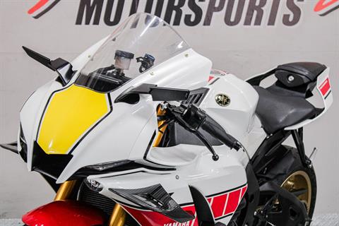 YAM000724 - 2022 - Yamaha Motor Corp., USA - YZF-R1 World GP 60th Anniversary Edition Front Left Zoomed In - Photo 11