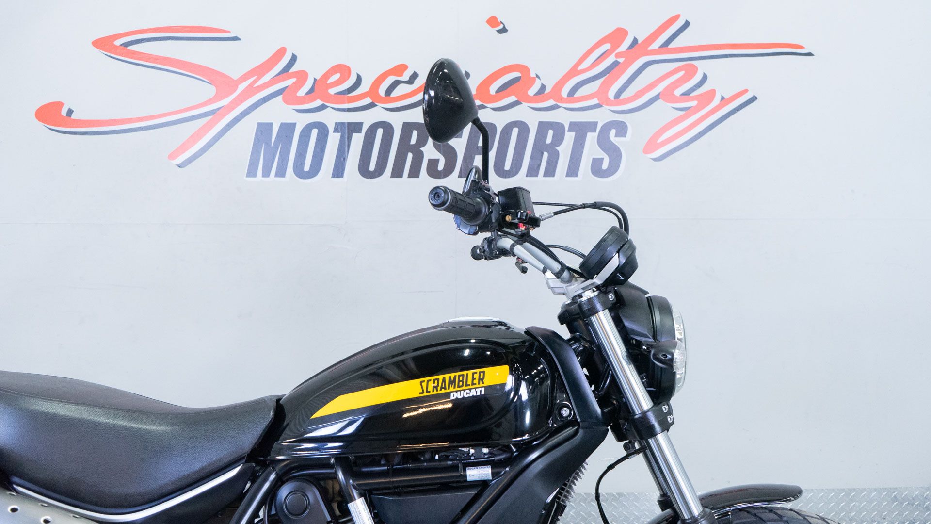 2016 Ducati Scramber Sixty2 in Sacramento, California - Photo 8