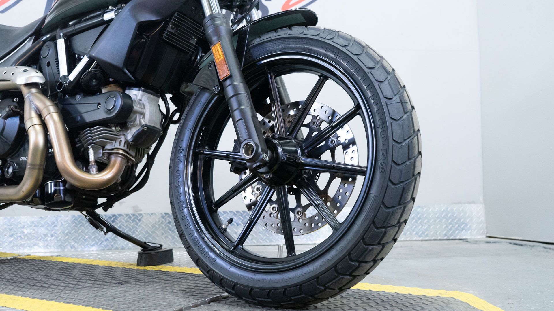 2016 Ducati Scramber Sixty2 in Sacramento, California - Photo 11