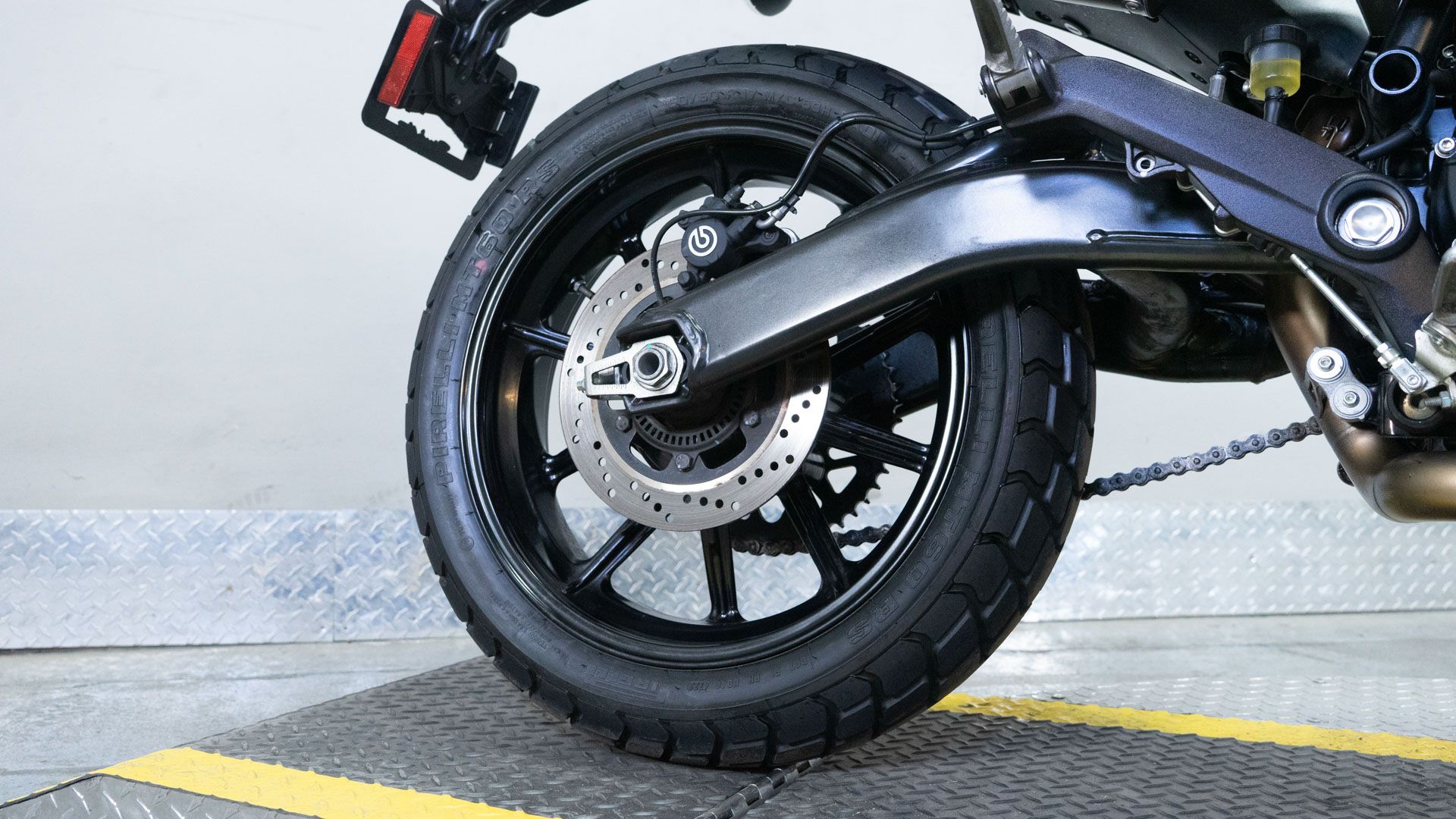 2016 Ducati Scramber Sixty2 in Sacramento, California - Photo 12