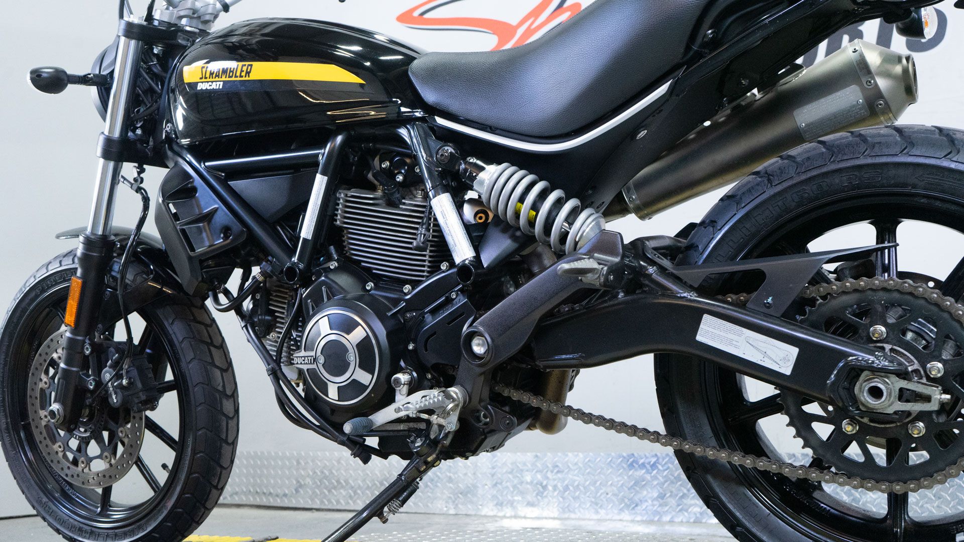 2016 Ducati Scramber Sixty2 in Sacramento, California - Photo 13