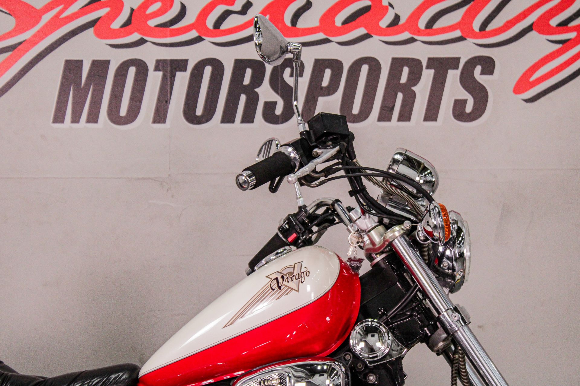 1996 Yamaha XV1100H Virago 1100 in Sacramento, California - Photo 2