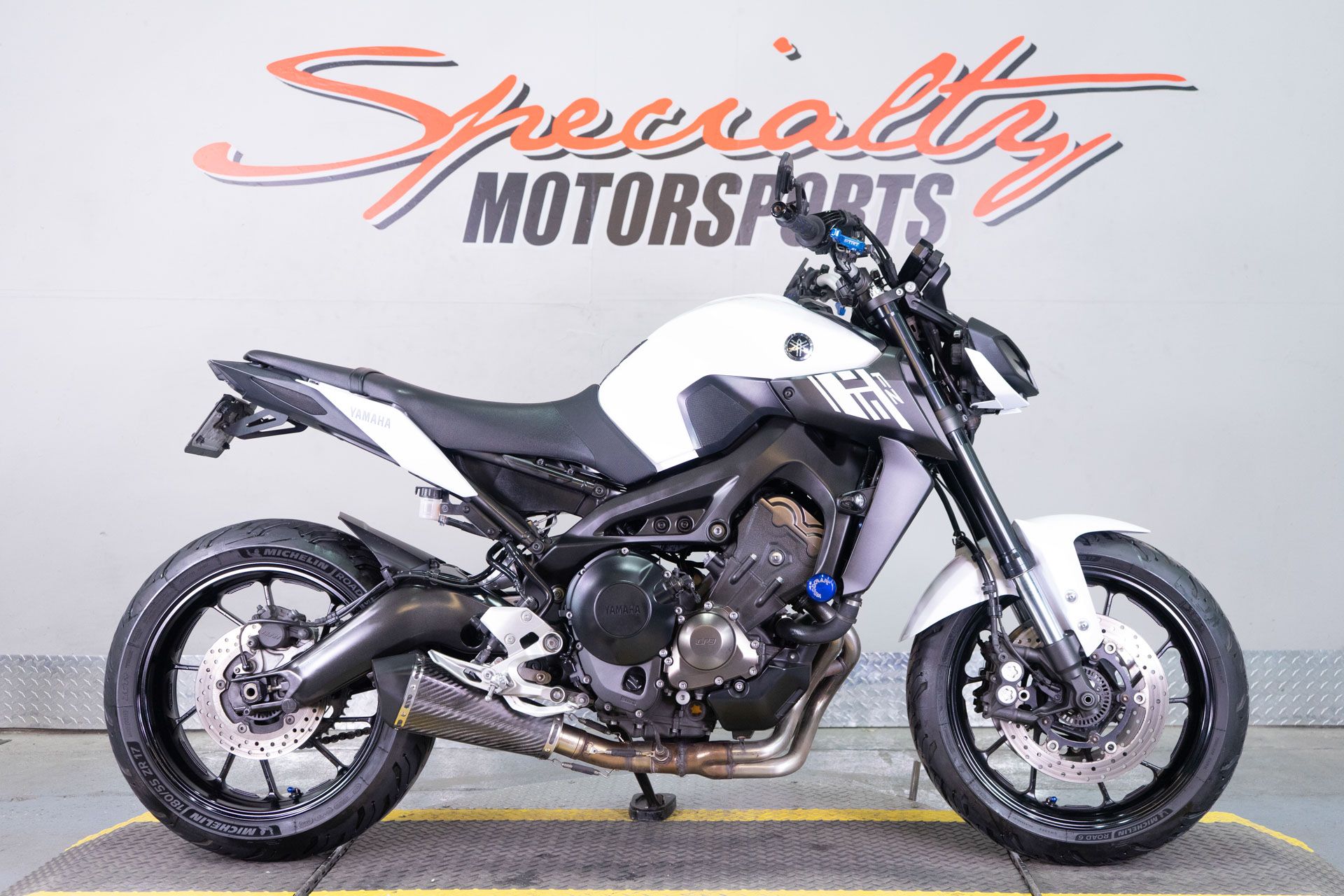 2017 Yamaha FZ-09 in Sacramento, California - Photo 1