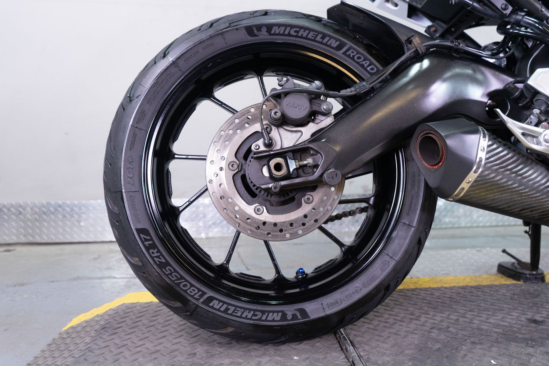 2017 Yamaha FZ-09 in Sacramento, California - Photo 8