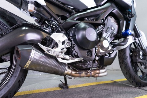 2017 Yamaha FZ-09 in Sacramento, California - Photo 9