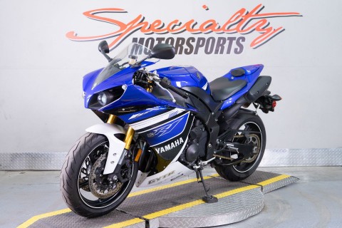 2013 Yamaha YZF-R1 in Sacramento, California - Photo 3