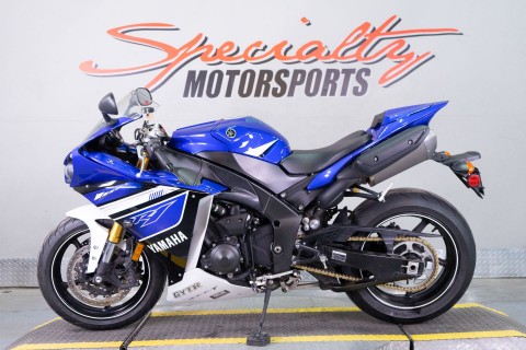 2013 Yamaha YZF-R1 in Sacramento, California - Photo 4