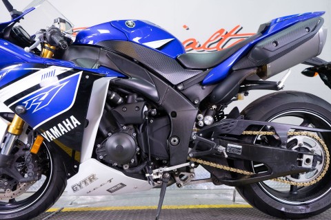2013 Yamaha YZF-R1 in Sacramento, California - Photo 12