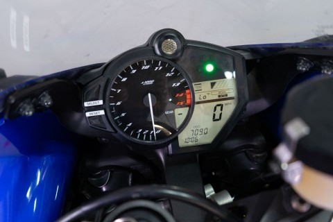 2013 Yamaha YZF-R1 in Sacramento, California - Photo 17