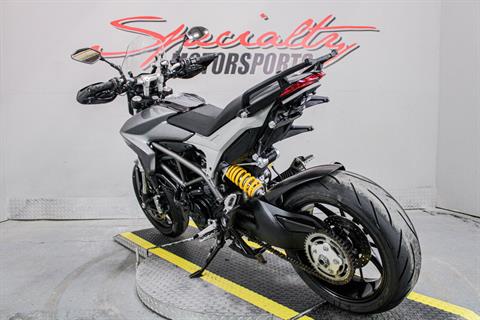 Rear Left Side Angle - Photo 7