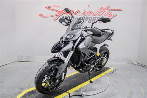 Front Left Side View - Photo 10