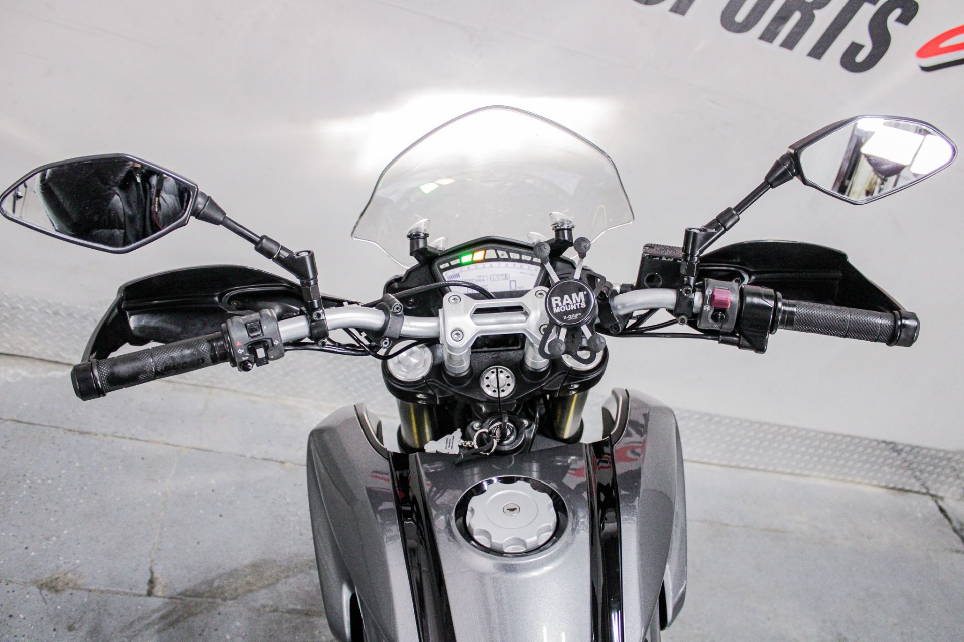 Dashboard - Photo 17