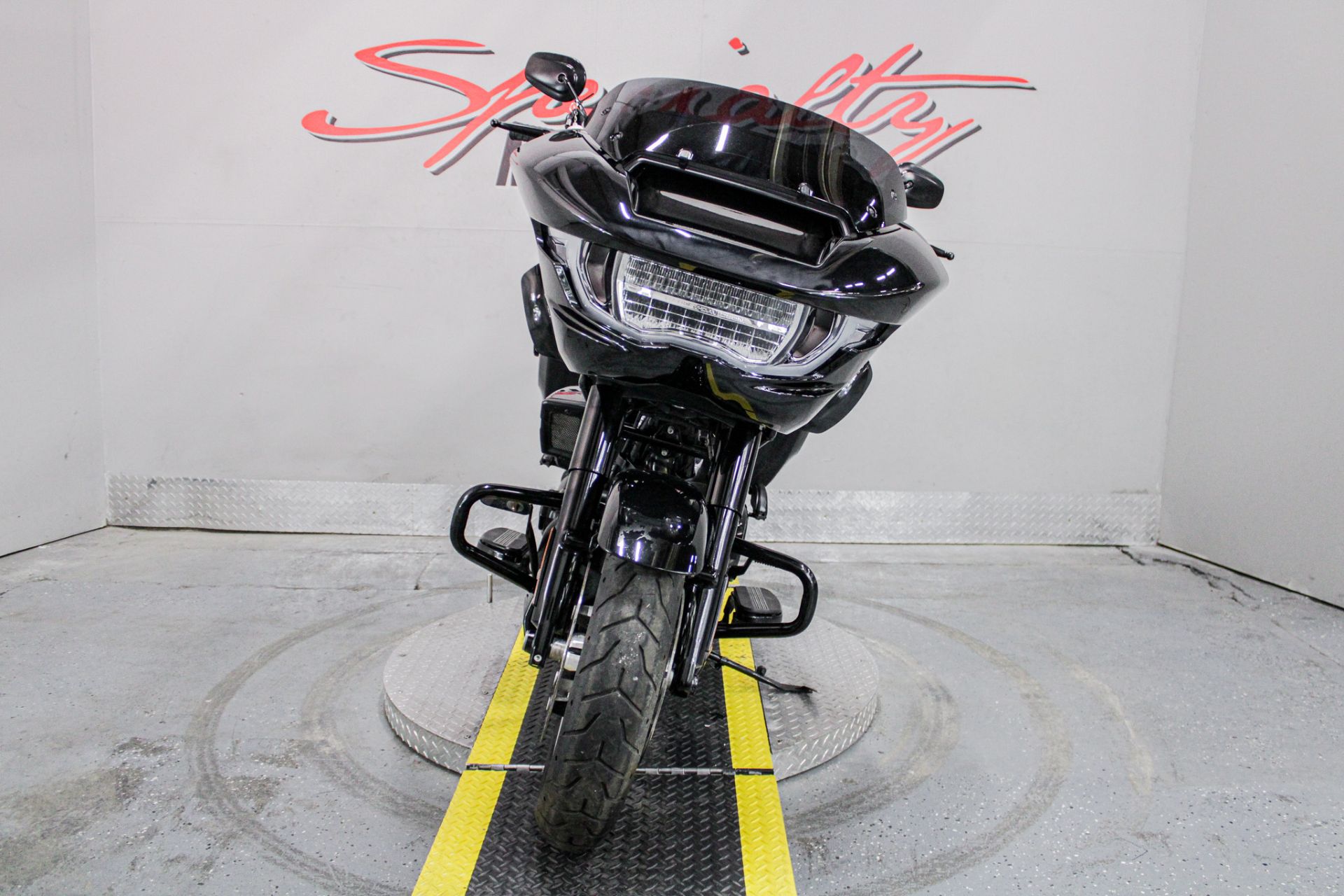 Front View - Photo 12